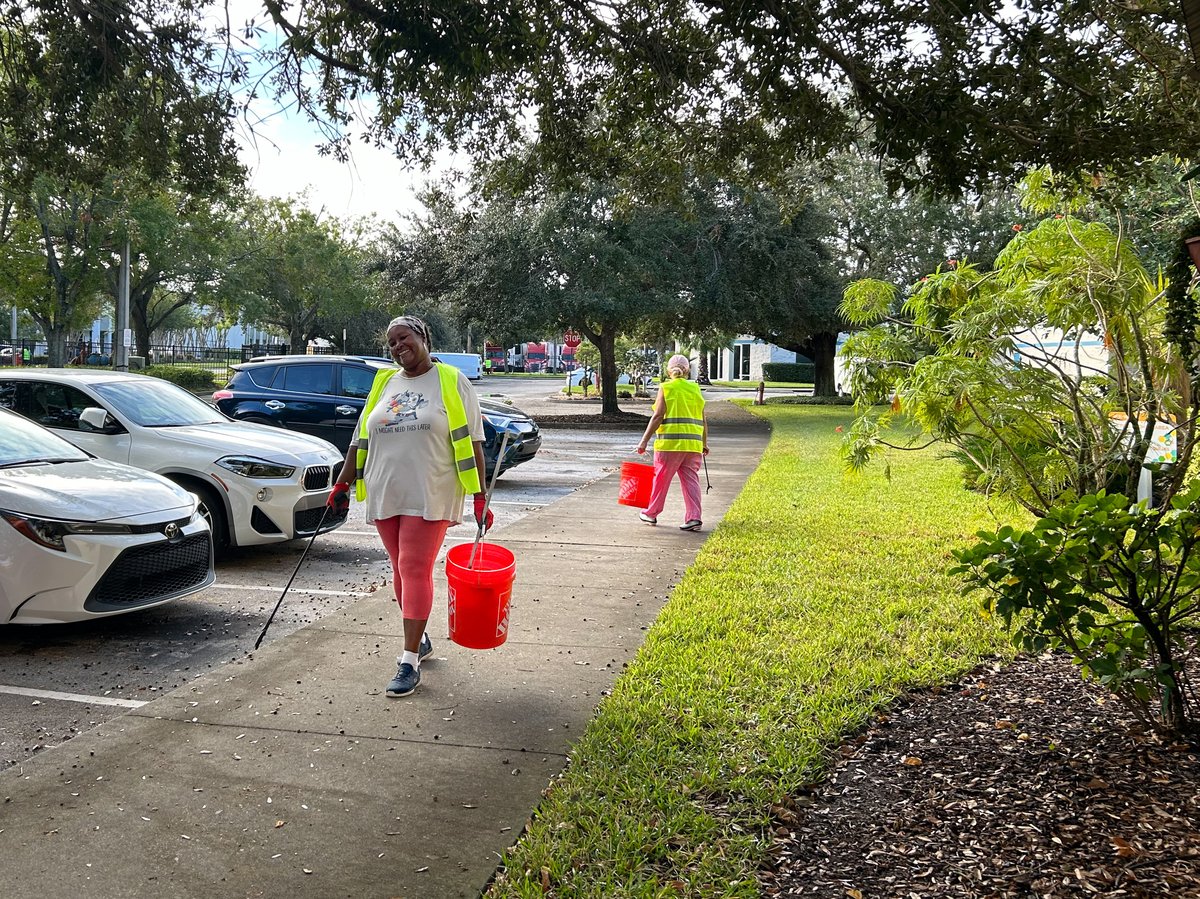 Clean Up Event Volunteers